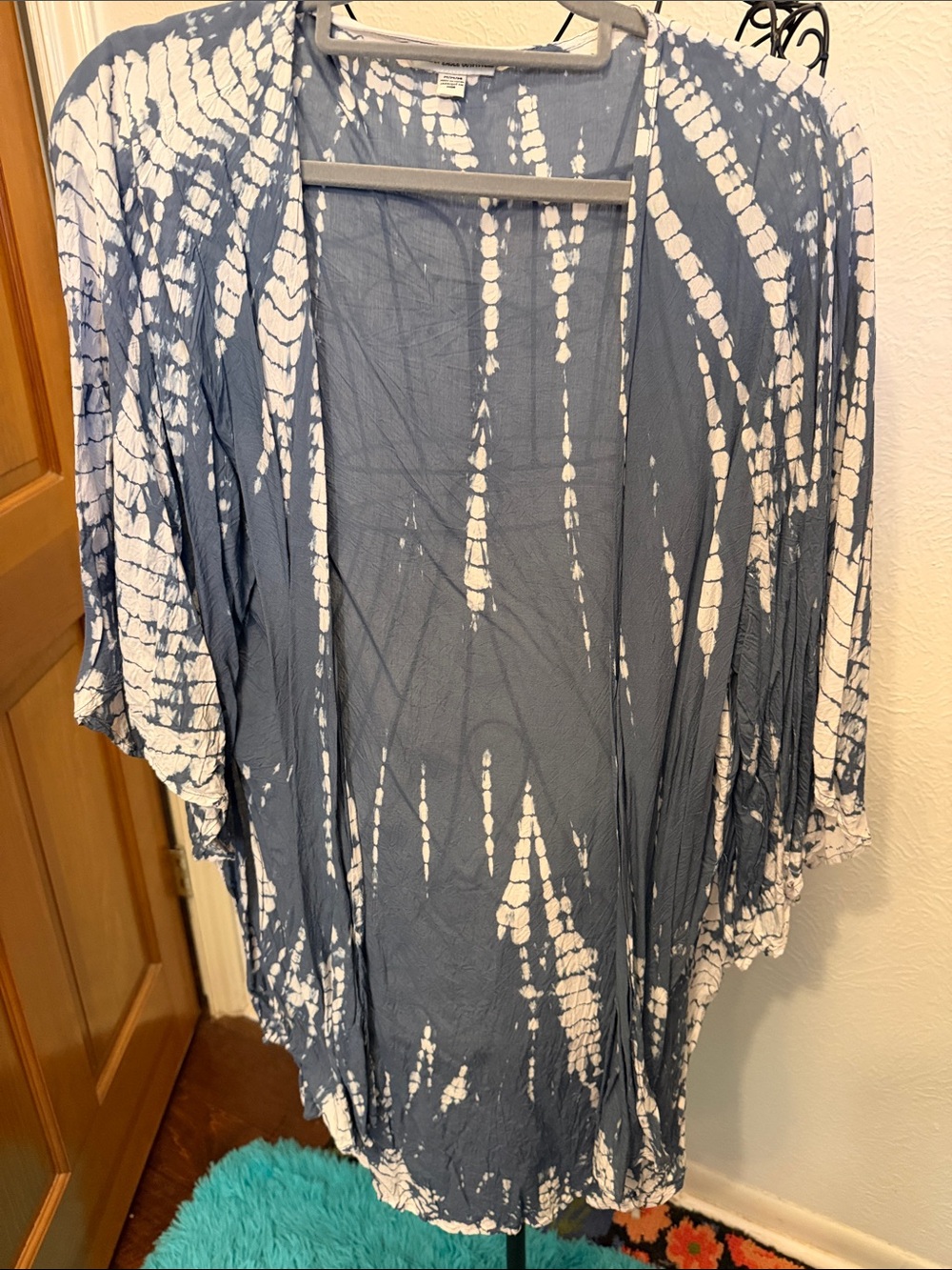 🧤🧤🧤3 for 12$🧤🧤🧤2 Kimonos - Picture 7 of 10